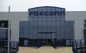 Apple may pay foxconn more for each iphone 6 plus