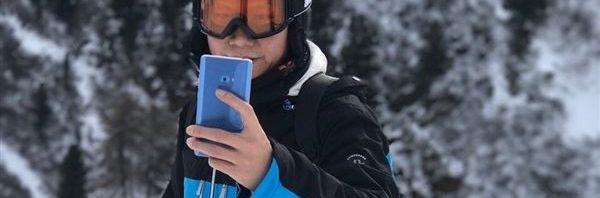 Xiaomi Mi Note 2 in Blue Coral color variant