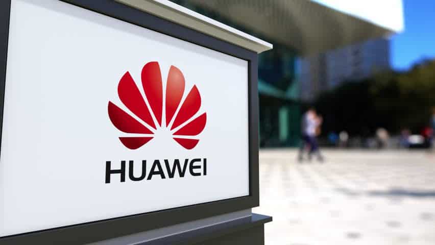 Huawei to surpass apple for the second place in the global cameraphone profits: nikkei asian review