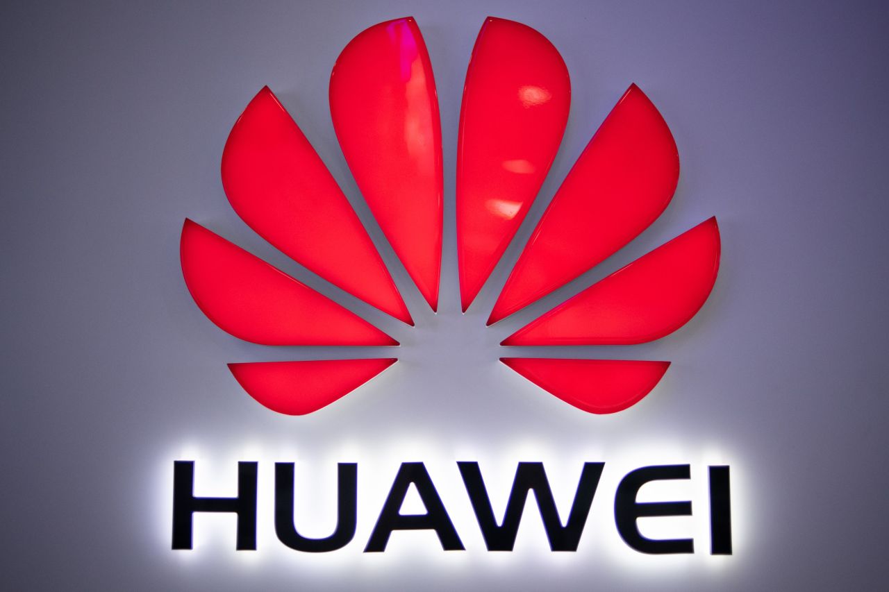 Huawei wants Verizon to pay $1 billion for compensation